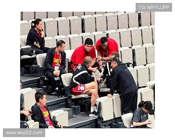 宫鲁鸣现场观战 日本19岁新星12中7独砍17+4 媒体称其掌控比赛节奏 宫鲁鸣现场观战 日本19岁新星12中7独砍17+4 媒体称其掌控比赛节奏